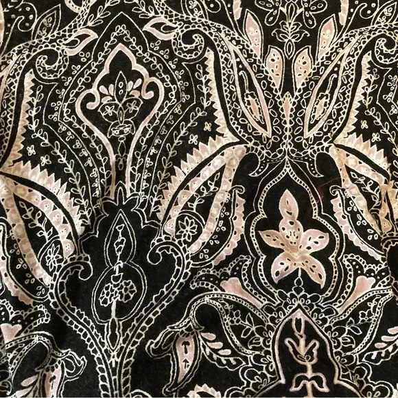 Jones New York Women’s Black and White,Pink Paisley Floral Blouse Size X1 boho - Picture 9 of 13